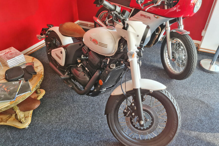 Jawa 350 CL Pérák bílý